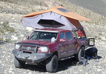 Treeline tent 3-4 person king size bed