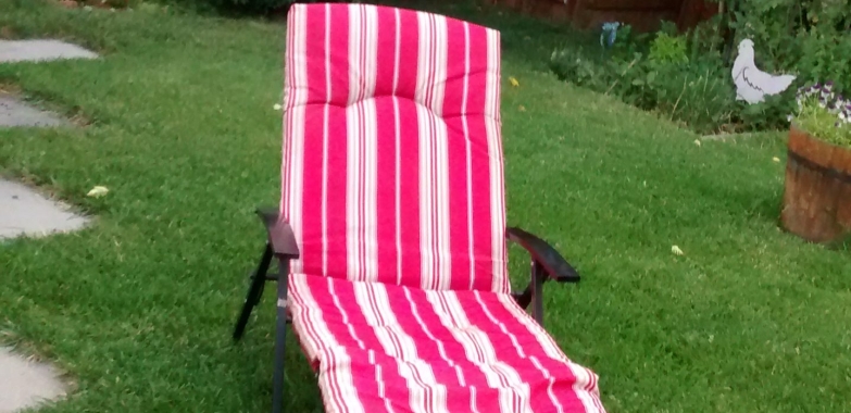 SOLD outdoor lounge chair like new