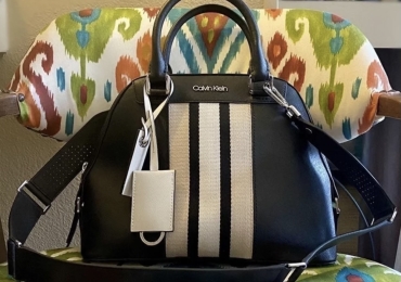 (NWOT) Calvin Klein Black Beige/Cream Accents Hand/Shoulder Bag