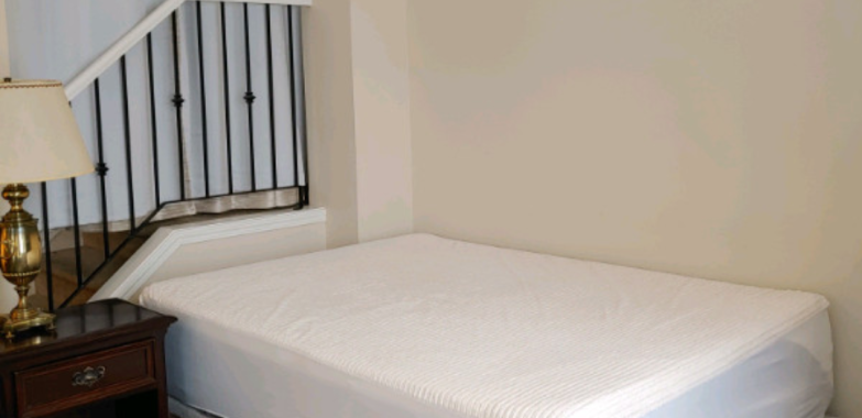 Tempur-pedic  Bed